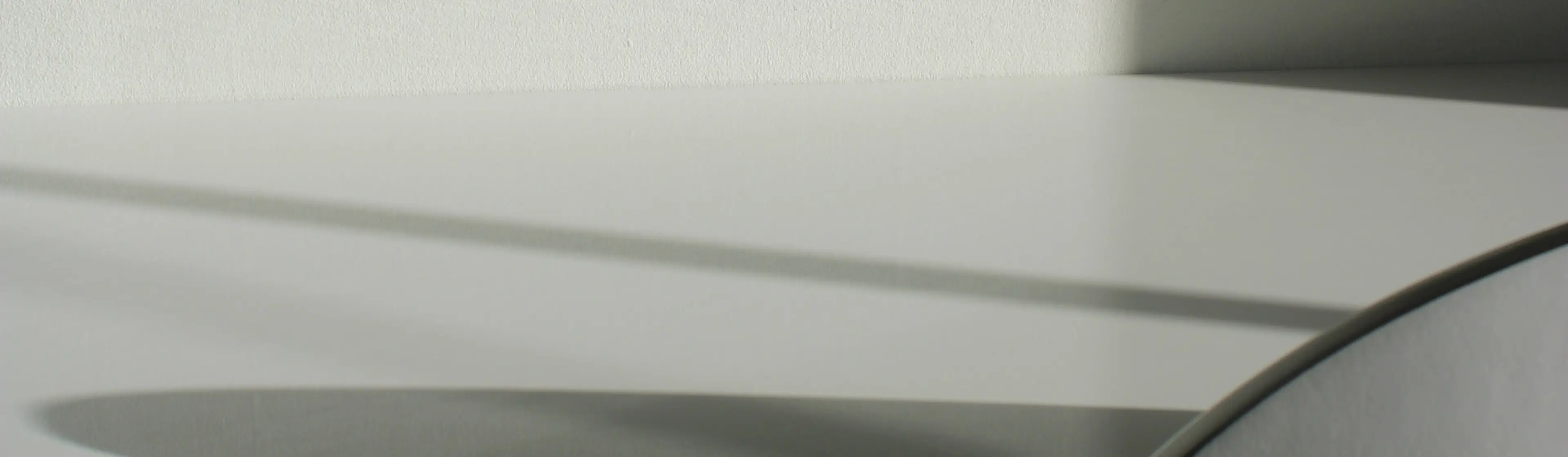 주배너